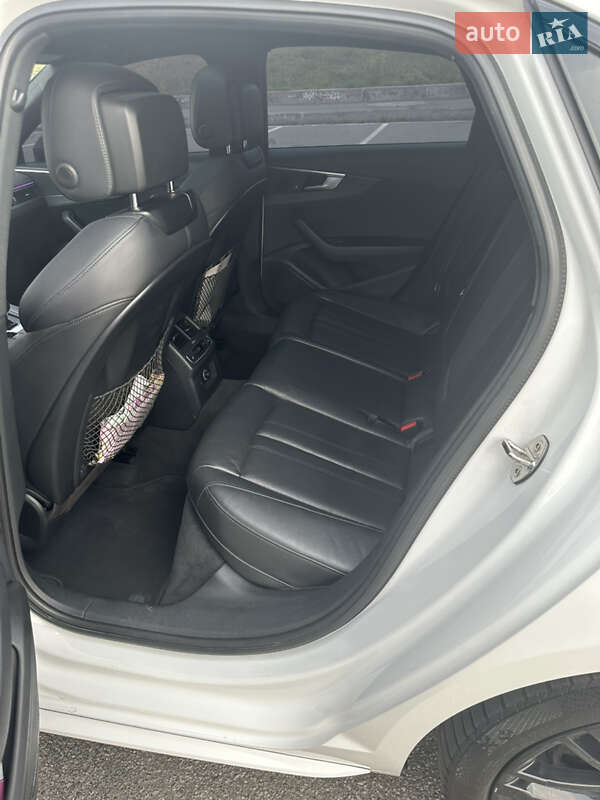 Седан Audi A4 2018 в Киеве