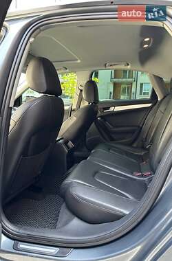 Седан Audi A4 2012 в 