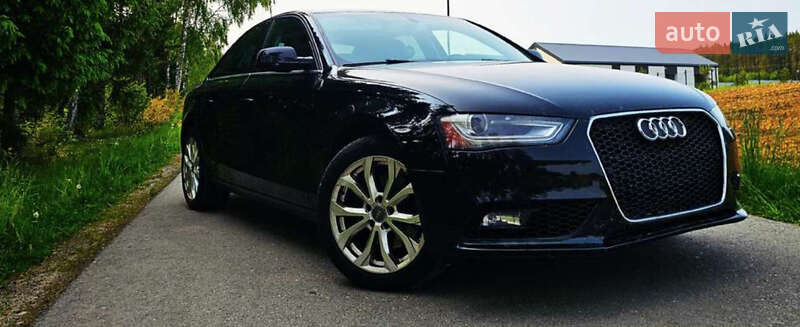 Седан Audi A4 2013 в Ивано-Франковске