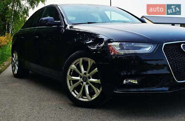 Седан Audi A4 2013 в 
