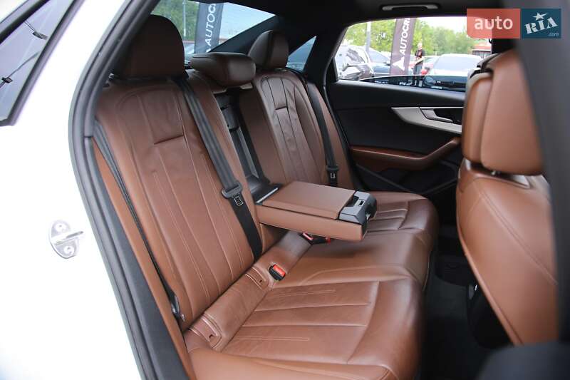 Седан Audi A4 2016 в Харькове