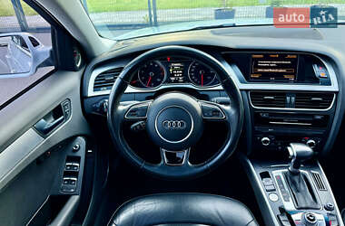 Седан Audi A4 2015 в 