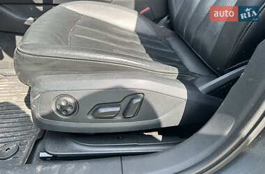 Седан Audi A4 2017 в 