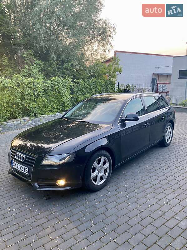 Универсал Audi A4 2009 в Ровно