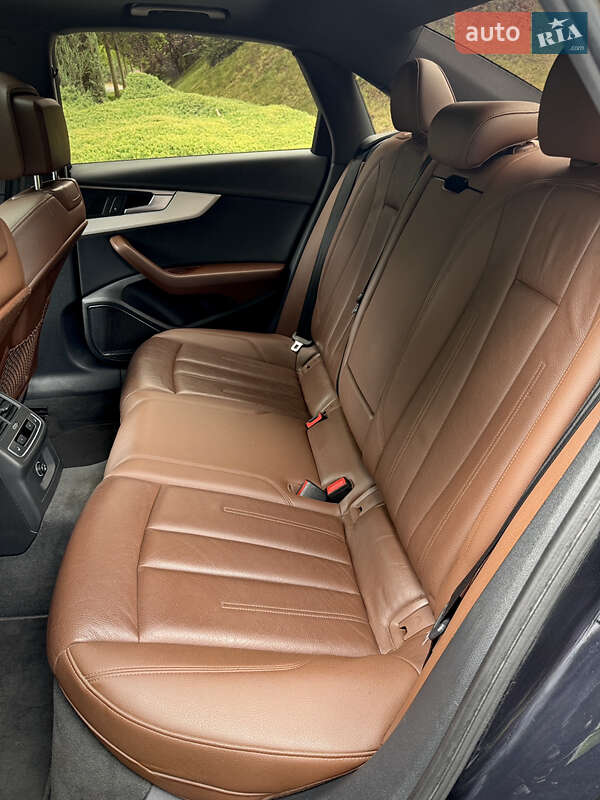 Седан Audi A4 2017 в Днепре