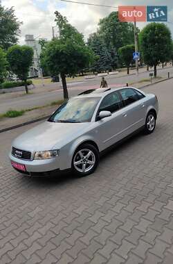 Седан Audi A4 2002 в 