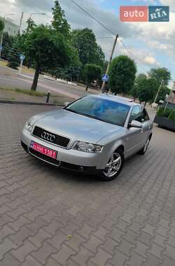 Седан Audi A4 2002 в 