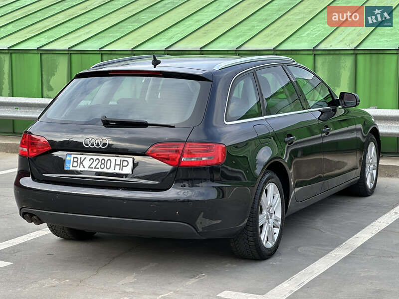 Универсал Audi A4 2009 в Киеве