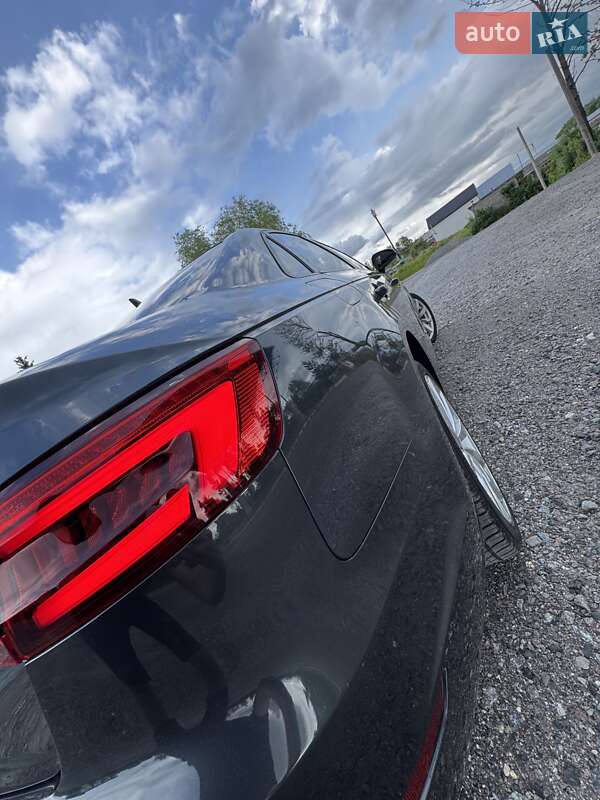 Седан Audi A4 2016 в Самборе