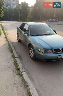 Седан Audi A4 1998 в 