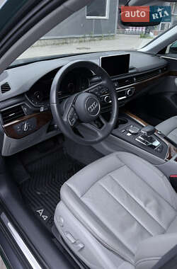 Седан Audi A4 2018 в 