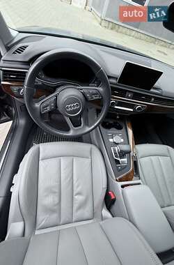 Седан Audi A4 2018 в 