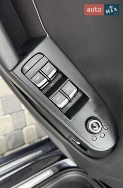 Седан Audi A4 2014 в 
