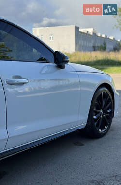 Седан Audi A4 2020 в 