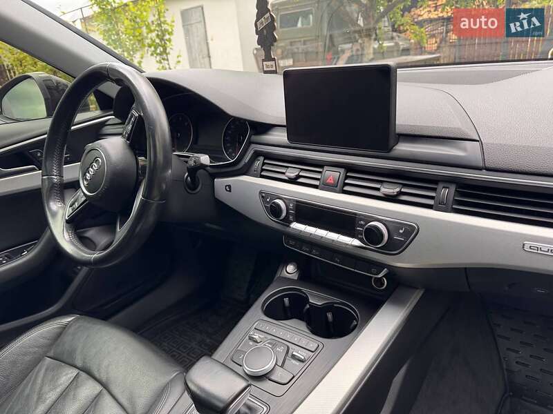 Седан Audi A4 2016 в Стрые