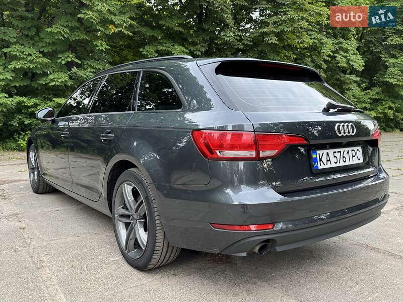 Универсал Audi A4 2016 в Киеве