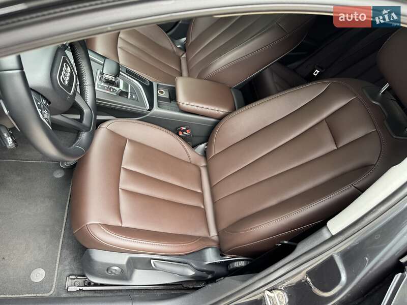 Универсал Audi A4 2016 в Киеве