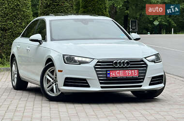 Седан Audi A4 2018 в 