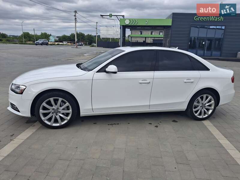 Седан Audi A4 2013 в Каменец-Подольском