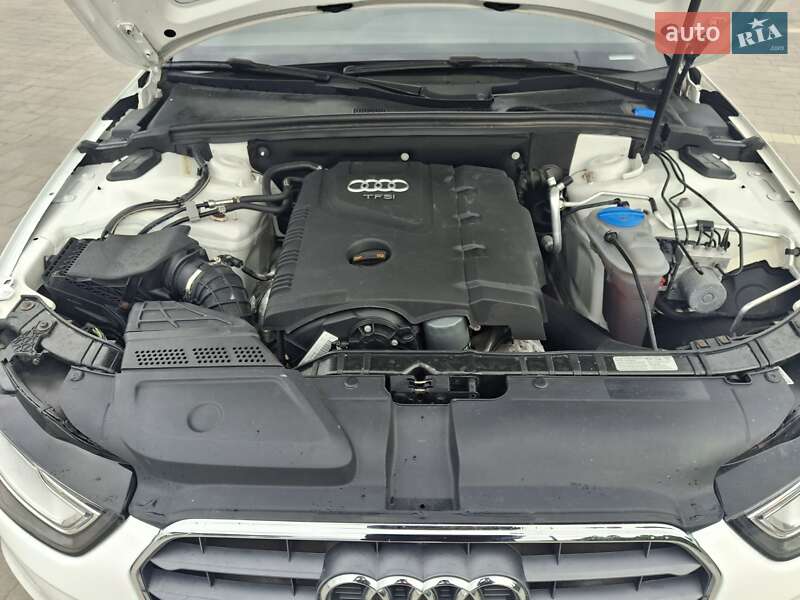 Седан Audi A4 2013 в Каменец-Подольском