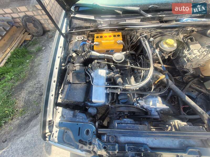 Седан Audi A4 1994 в Славуте
