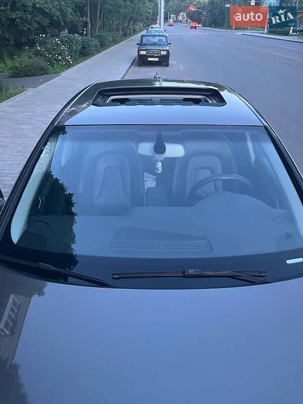 Седан Audi A4 2013 в Киеве