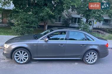 Седан Audi A4 2013 в 