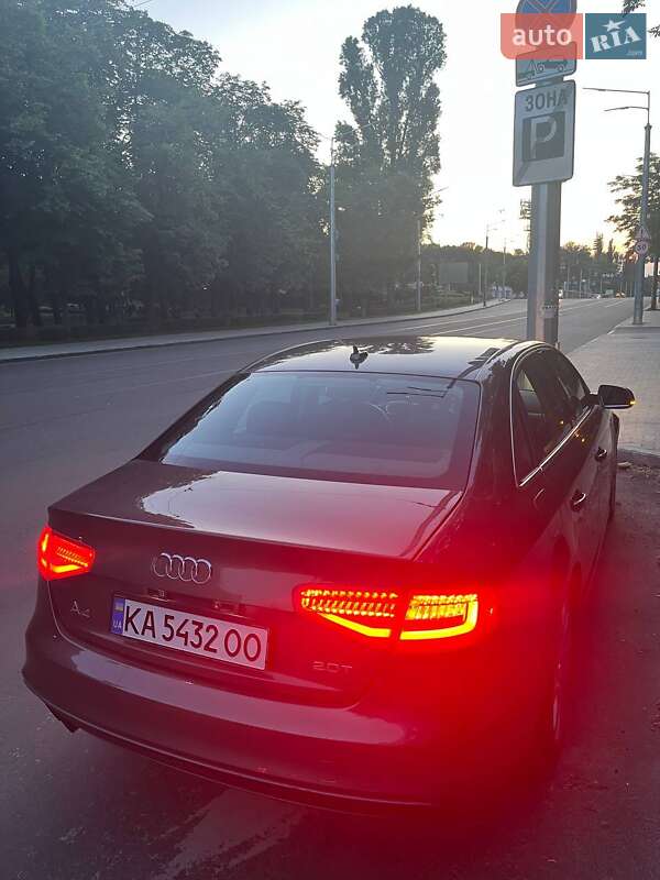 Седан Audi A4 2013 в Києві