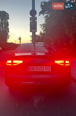 Седан Audi A4 2013 в Києві