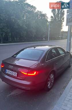 Седан Audi A4 2013 в Києві