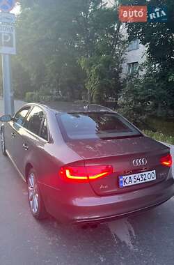 Седан Audi A4 2013 в Києві