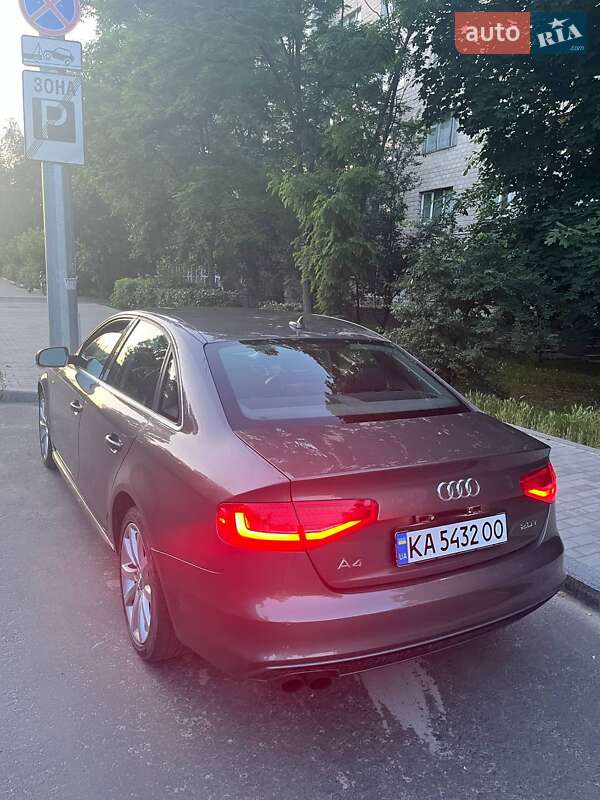 Седан Audi A4 2013 в Києві