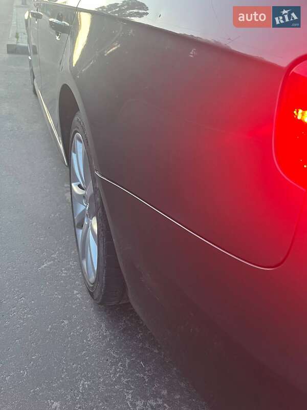 Седан Audi A4 2013 в Києві