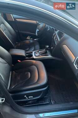 Седан Audi A4 2013 в Києві
