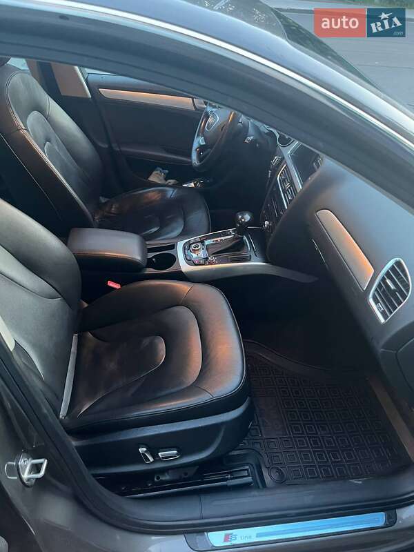 Седан Audi A4 2013 в Києві
