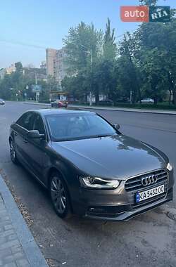 Седан Audi A4 2013 в Києві