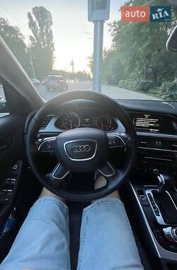 Седан Audi A4 2013 в Києві