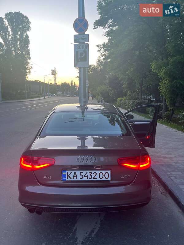 Седан Audi A4 2013 в Києві