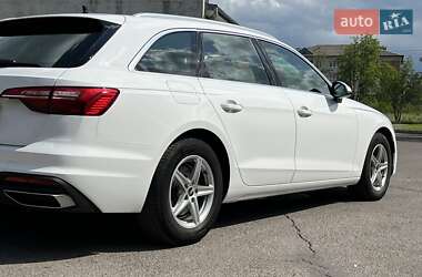 Универсал Audi A4 2021 в 