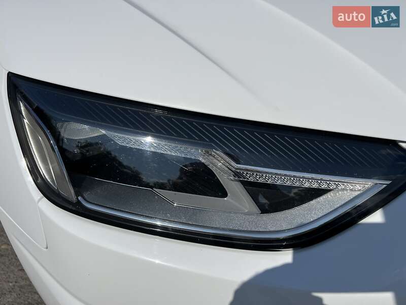 Универсал Audi A4 2021 в Дрогобыче