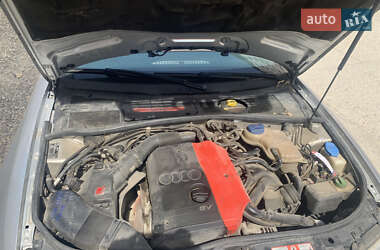 Седан Audi A4 1999 в 