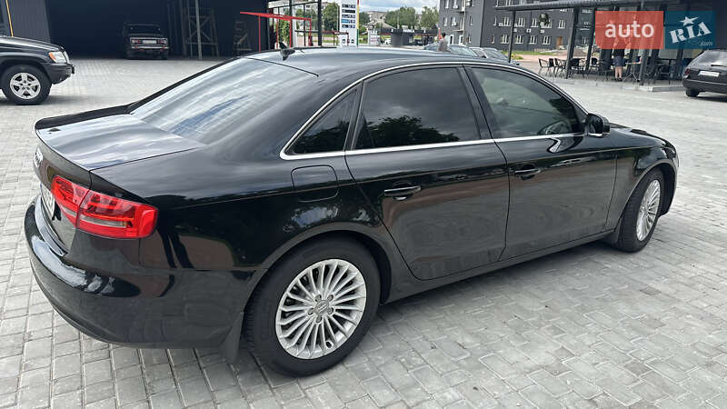 Седан Audi A4 2014 в Овруче
