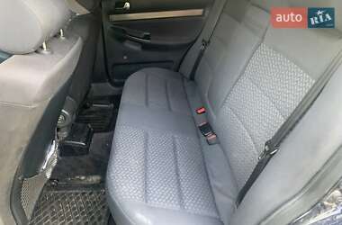 Седан Audi A4 1995 в 