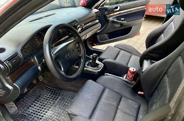 Седан Audi A4 1996 в 