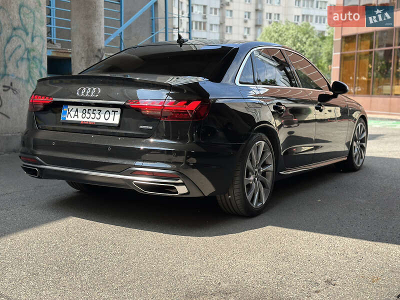 Седан Audi A4 2020 в Києві
