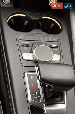 Седан Audi A4 2016 в 