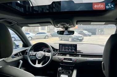 Седан Audi A4 2020 в 