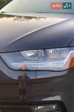 Седан Audi A4 2012 в 