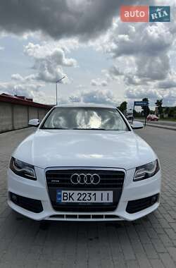 Седан Audi A4 2009 в Радехове