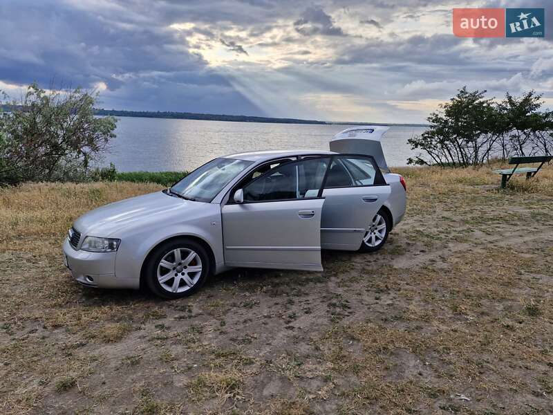 Седан Audi A4 2003 в Запоріжжі